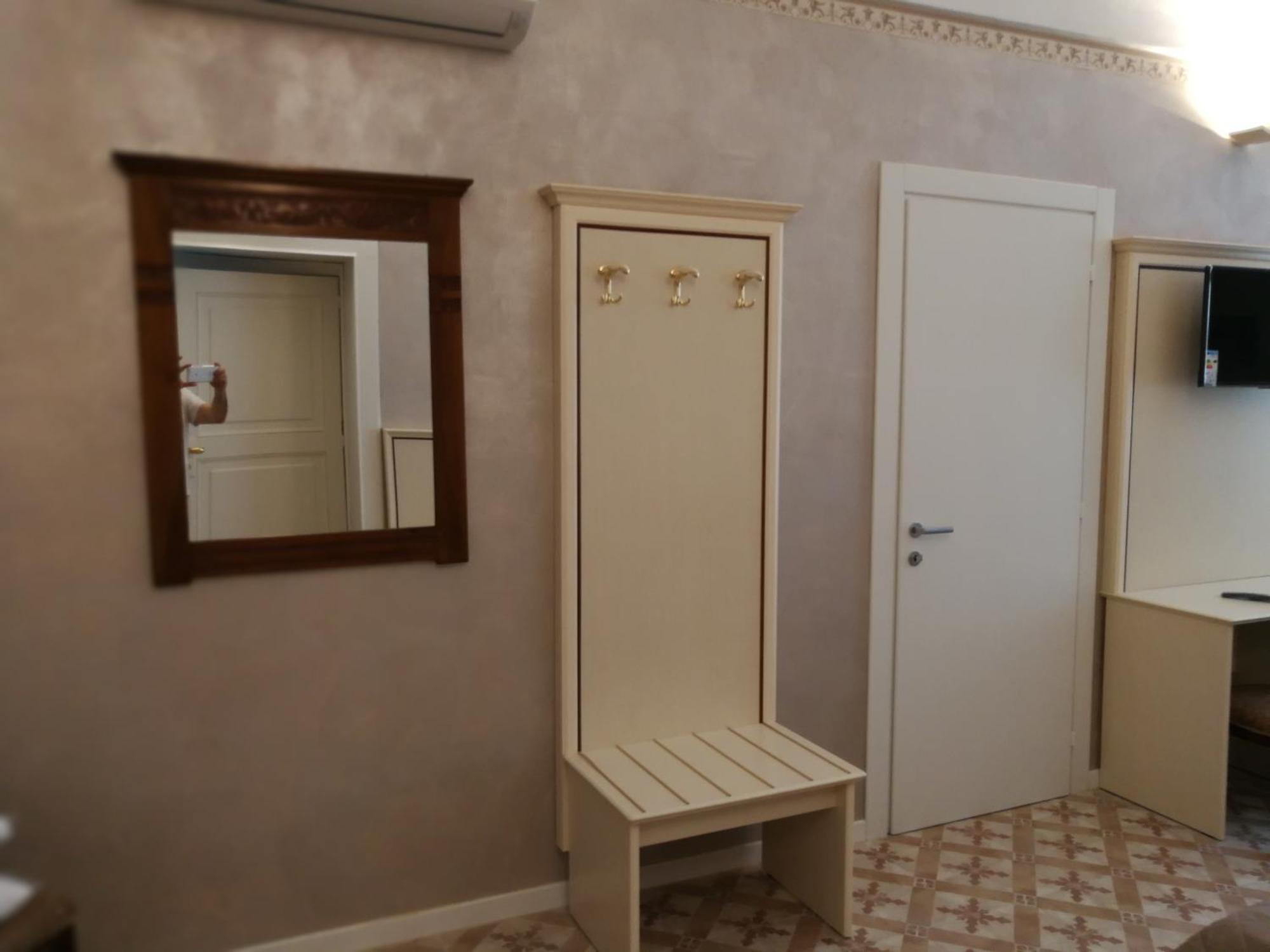 Il Berso Di Porta Catena Vasto Cameră foto